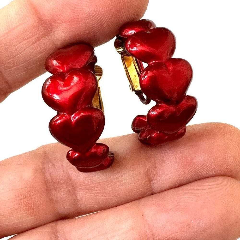 Avon vintage red heart hoop clip on earrings